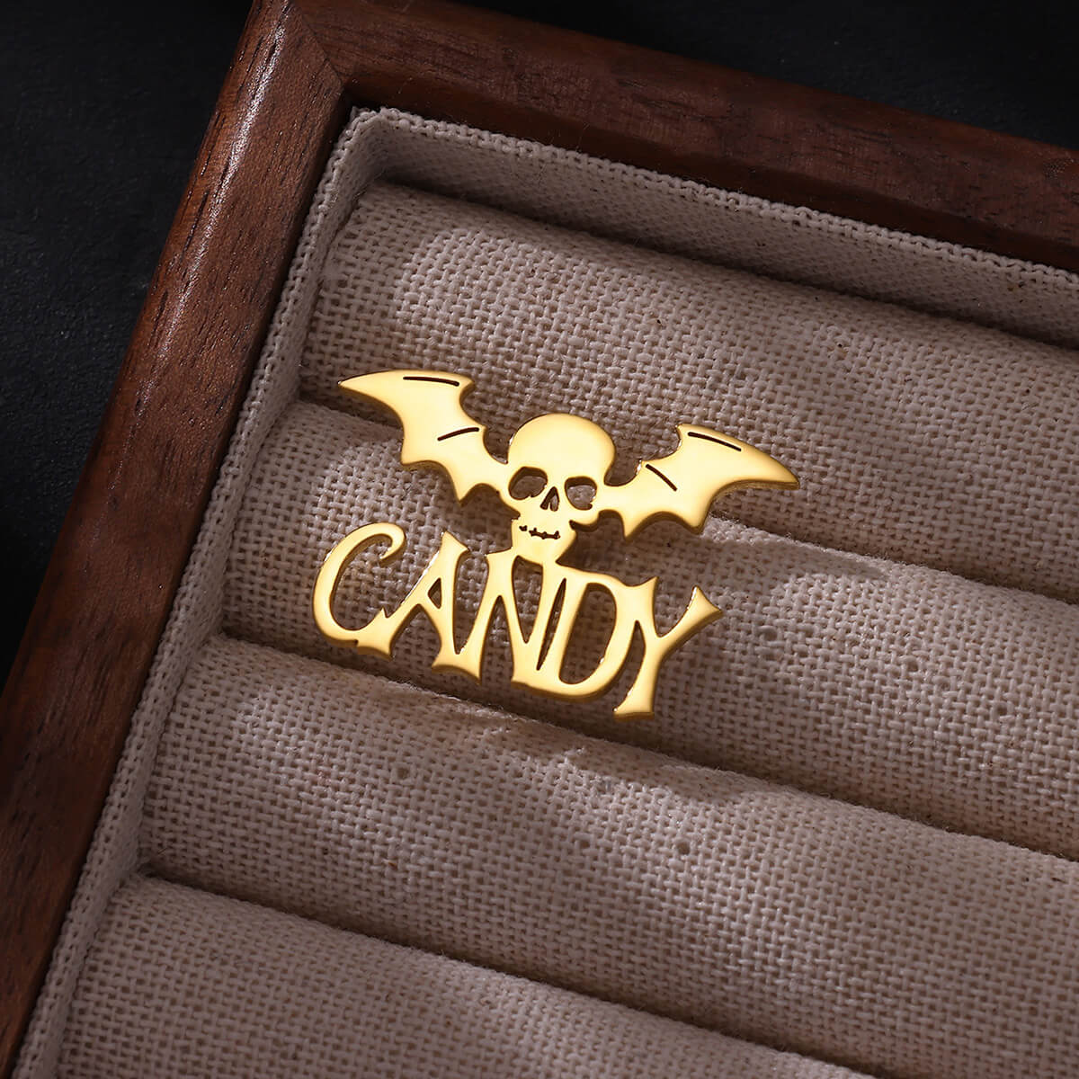 Men Accessories Brooch - Nome personalizzato Spilla a pipistrello scheletro