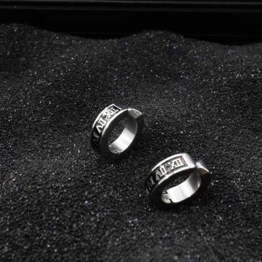 1 paio di orecchini retrò con  - Men Accessories Look recensione e prezzo